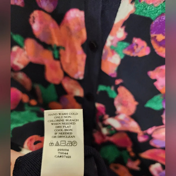 #058 Ann Taylor XS Flowery lightweight see thru button down cardigan - Picture 5 of 11